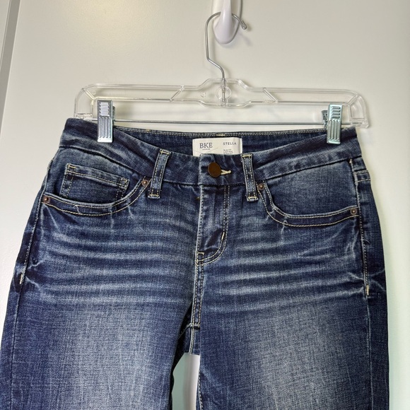 BKE Stella Slim Fit Low Rise Straight Jean Dark Wash Strech 26x30 - Picture 2 of 7